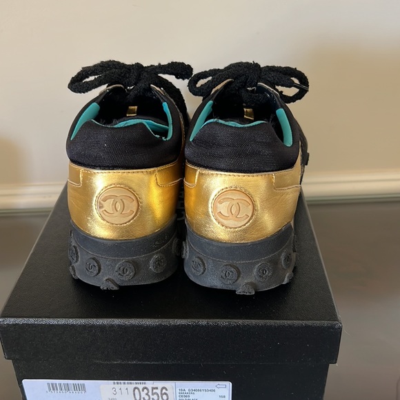 Chanel gold and black sneakers worn couple of times size 42 with box - Picture 3 of 10